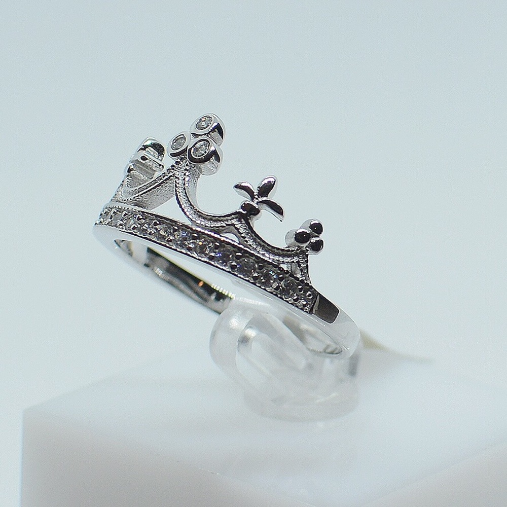 .925 Sterling Silver Queen / Princess Crown Ring - Picture 3 of 5